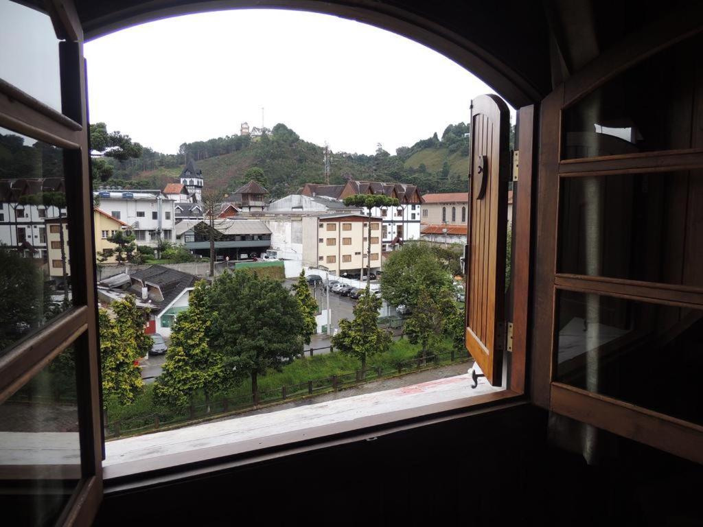 Hotel Monte Carlo, Campos do Jordao
